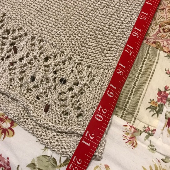 Sweater - Picture 4 of 6